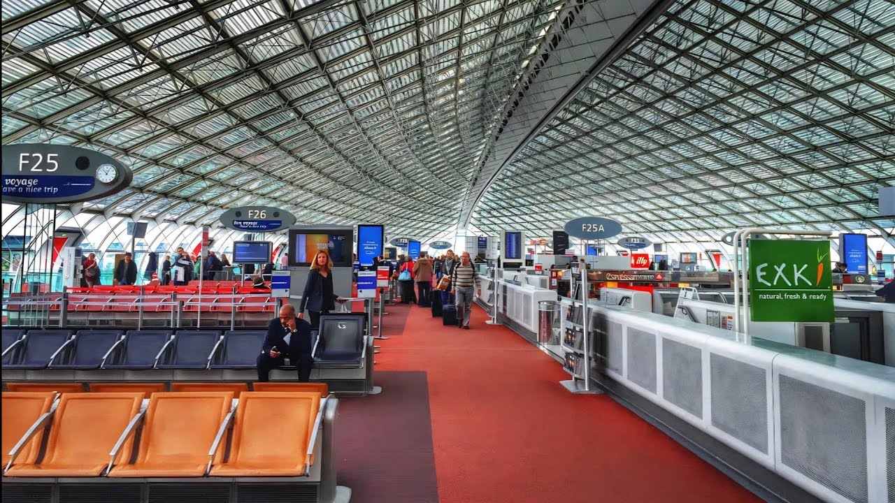 PARIS CHARLES DE GAULLE AIRPORT - TERMINAL 2F