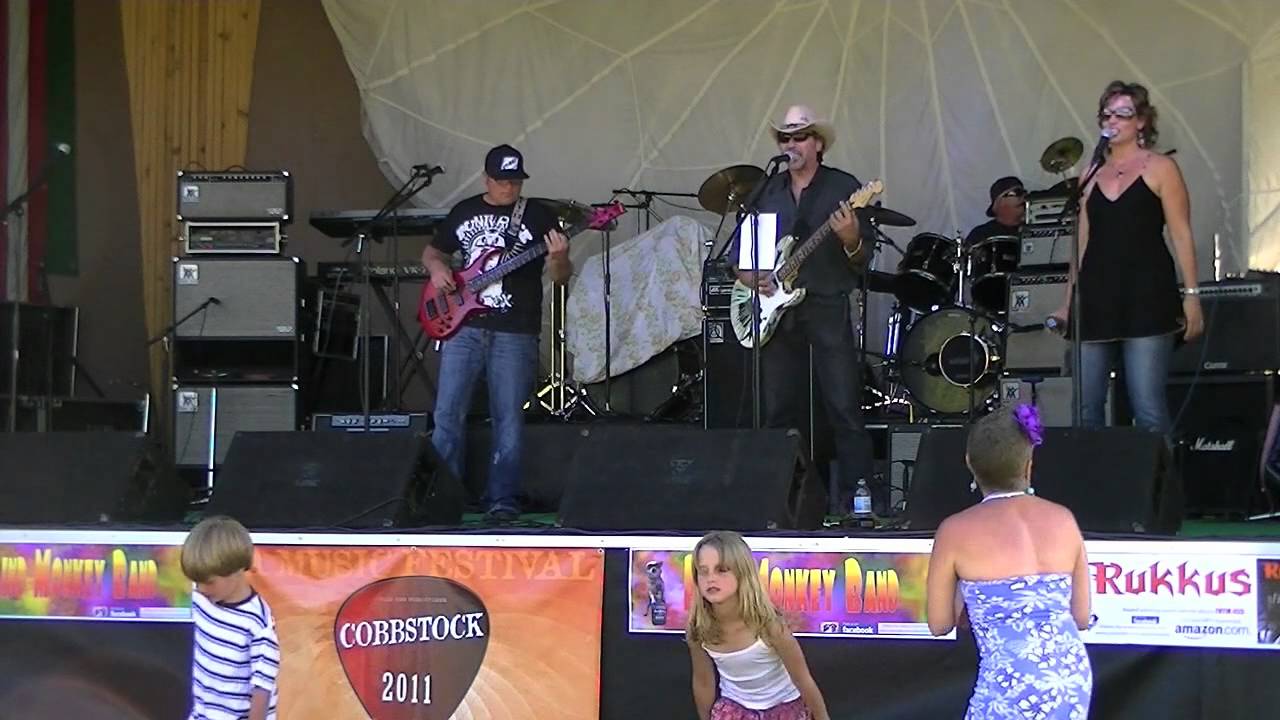 Cobbstock 2011: Rukkus performs  