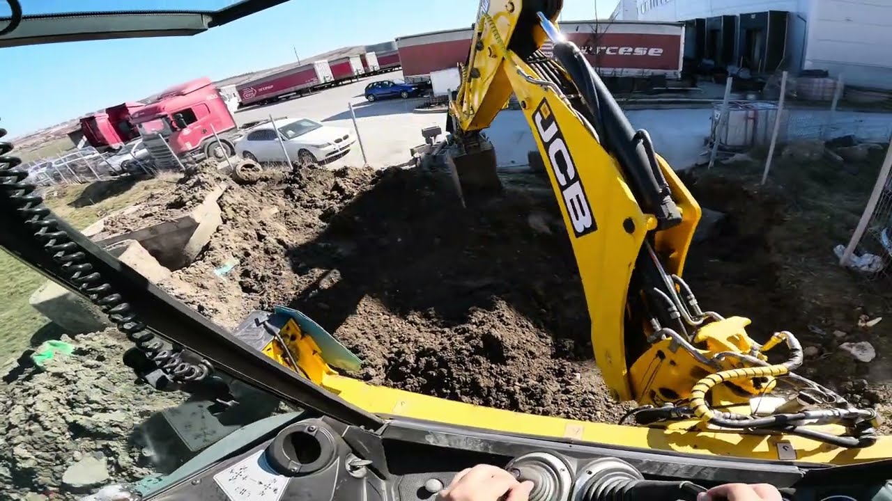AM MONTAT PROTECȚII PE LAMPELE DE PE SPATE JCB 3CX!🦺
