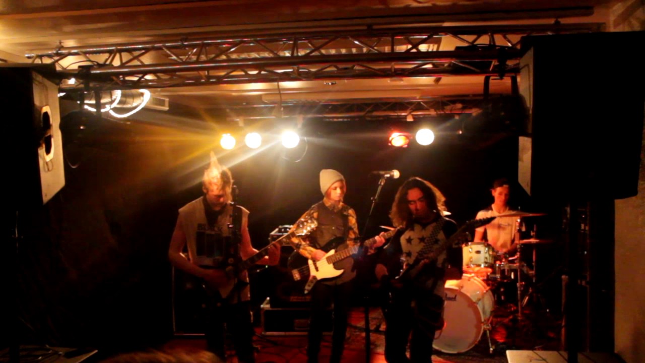 De Talentl&oslash;se - D&oslash; ung