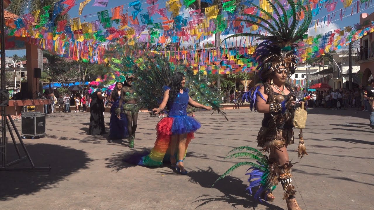 CARNAVAL PUTLECO | Comunidad LGBT  de Putla | Las tres Mixtecas