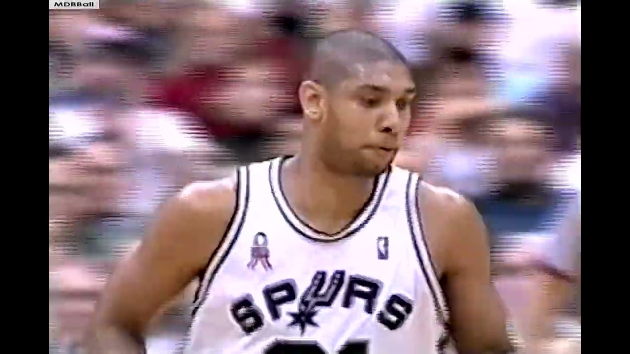 MVP Tim Duncan Battles Karl Malone Jazz @ Spurs Jan 2002