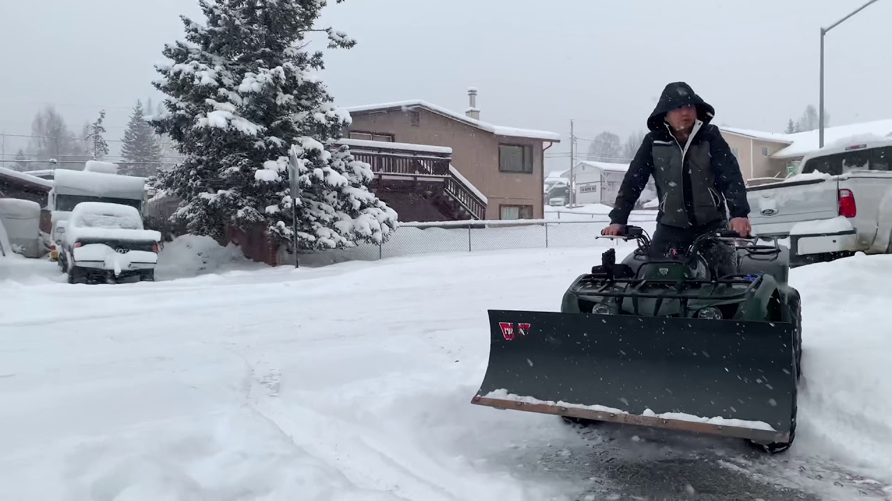 Grizzly Yamaha Plowing is work excellent