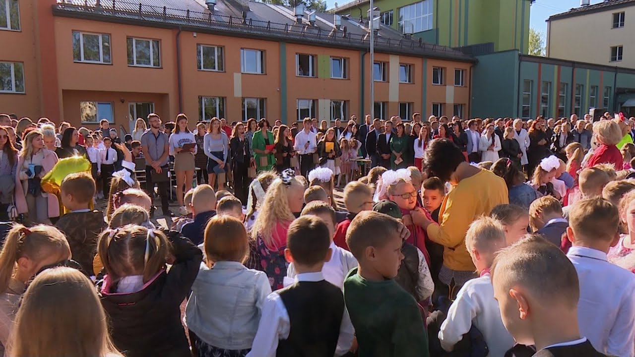 Jēkabpils 2.vidusskolā jauno mācību gadu uzsāk 1447 skolēni