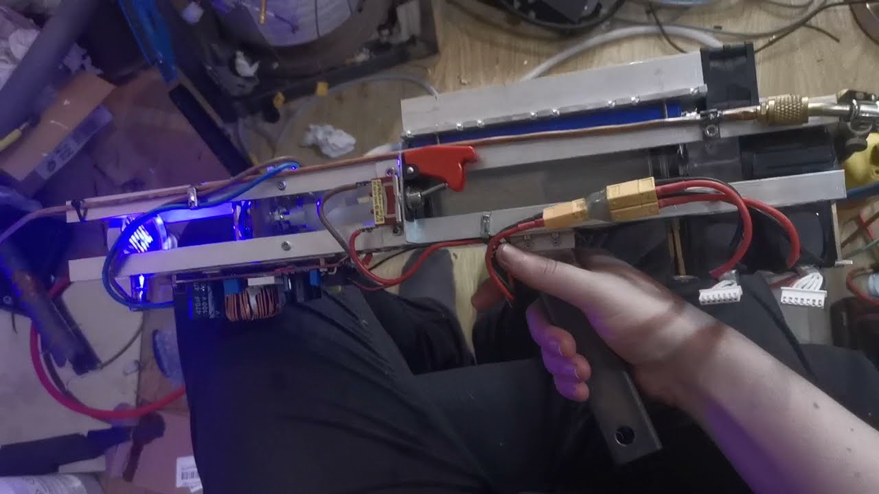 100W handheld laser cutting steel