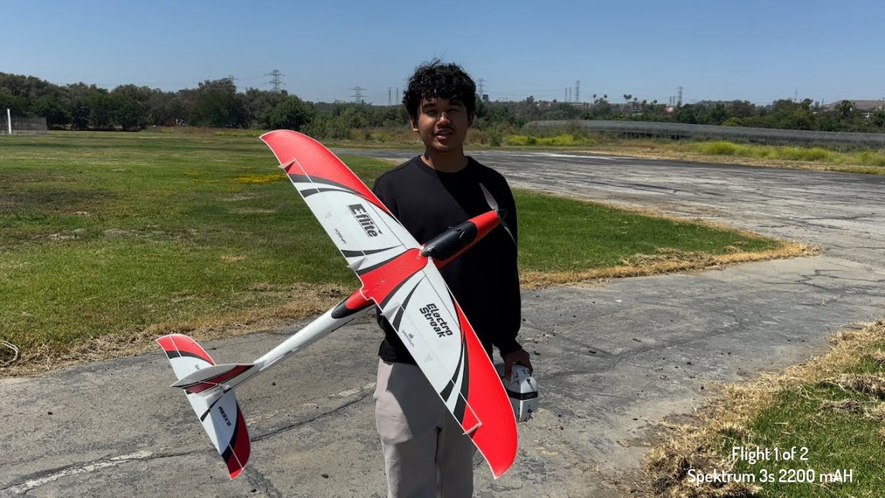 ELECTROSTREAK 1.1M PNP - MAIDEN FLIGHT - THIS THING IS FAST!!