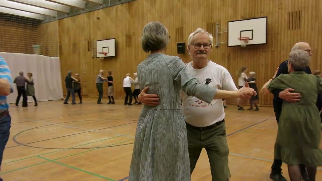 Rheinl&auml;nder-Polka (357) Familiesrheinl&aelig;nder (DK) / Holb&aelig;kegnens Folkedansere