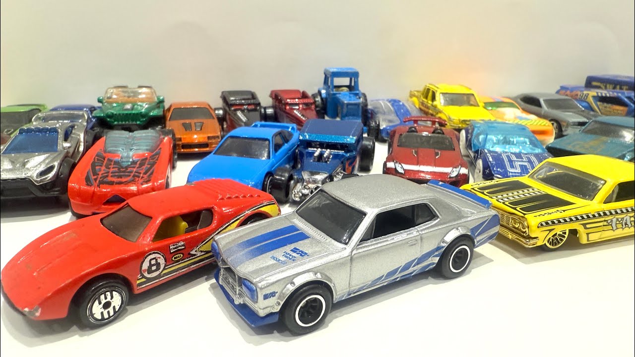 Thrift Shop Finds Ep58: Hot Wheels Premium F&F Fast Rewind Skyline, 1985 Redliner and MP Exclusives