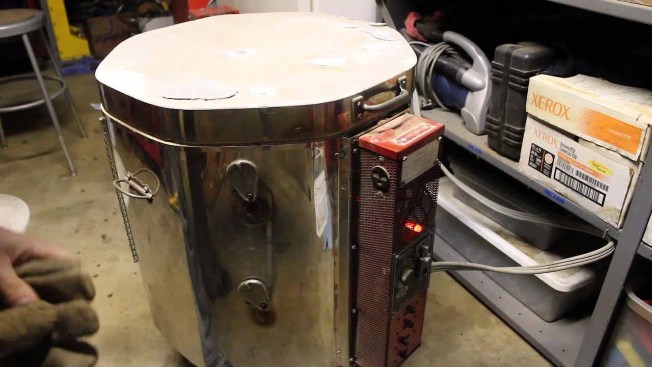 Loading and Firing a Gere Model 1818 Kiln