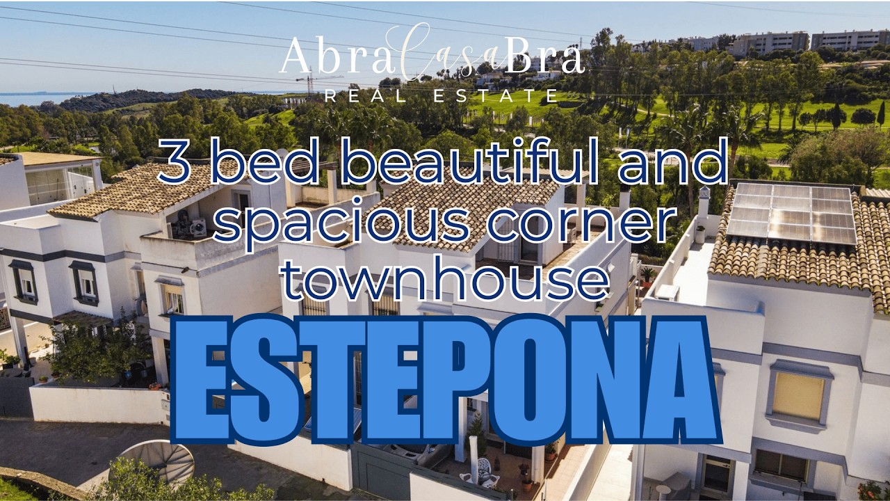 Modern Townhouse With Pool for Sale in Estepona, M&aacute;laga