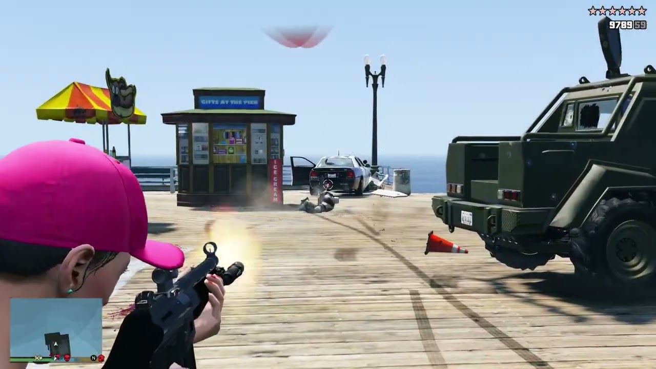 GTA V: Amanda, Tracey & Beach Girls 10 Star Cop Battle + Escape