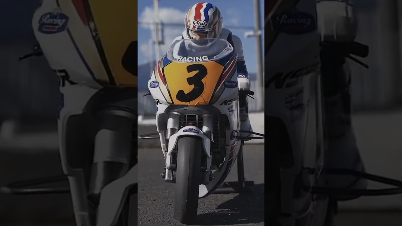 Kyosho Hanging On Racer - Honda NSR 500 - RC Bike 🤩 #rc #motorcycle #shorts