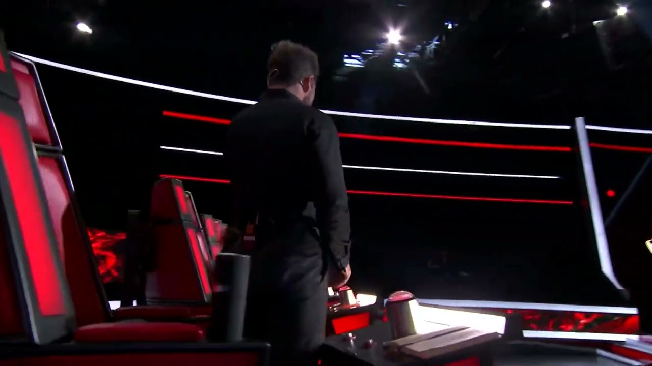 David Bisbal hablando de la historia de Abrire la Puerta.￼