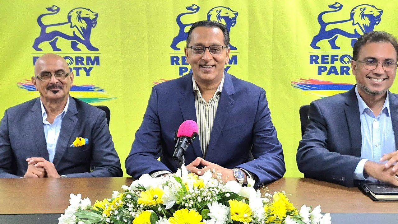 EN DIRECT | La conférence de presse de Roshi Bhadain