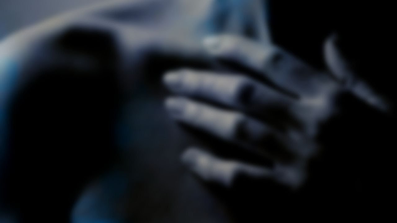 How do I make my collarbones stick out?