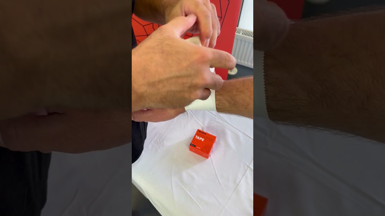Tejpowanie nadgarstk&oacute;w taśmą Spophy Athletic Tape: szybkie i skuteczne