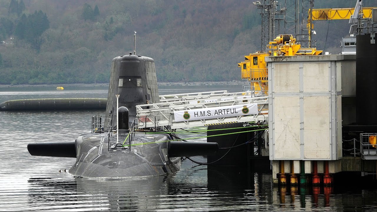 Military Machines: The HMS Artful Submarine