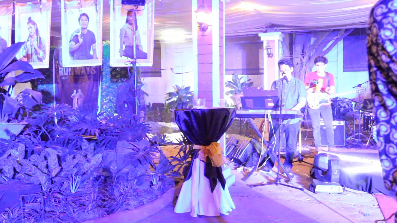 The Voyeurs - Don't Stop Believin' (Journey Cover)