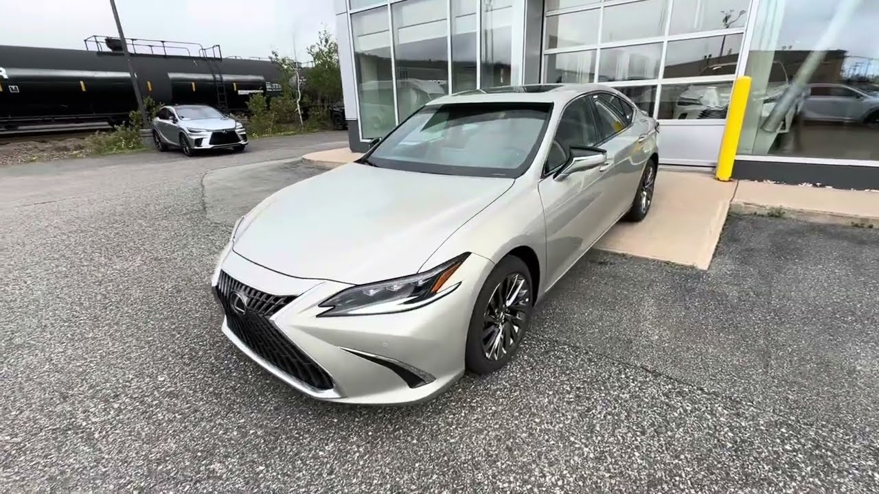 2025 Lexus ES300h Ultra Luxury