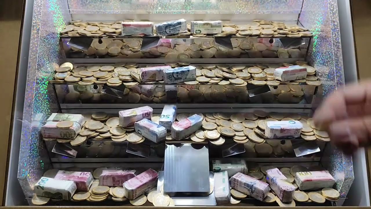 GRAN RESCATE DE BILLETES!!! JUGANDO MAQUINITA DE CASCADA $10