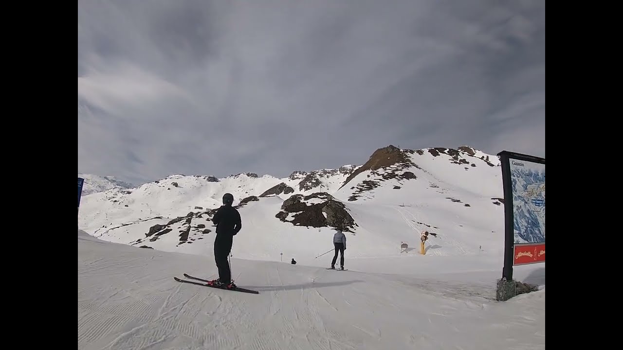 Skiing in Bad Hofgastein in March 2023.