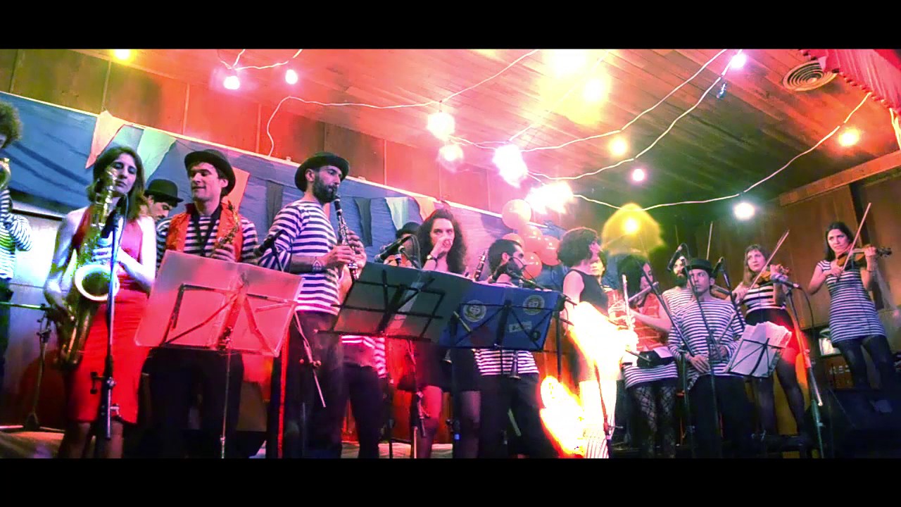 Saragina Rumba - Familia Sarrasani