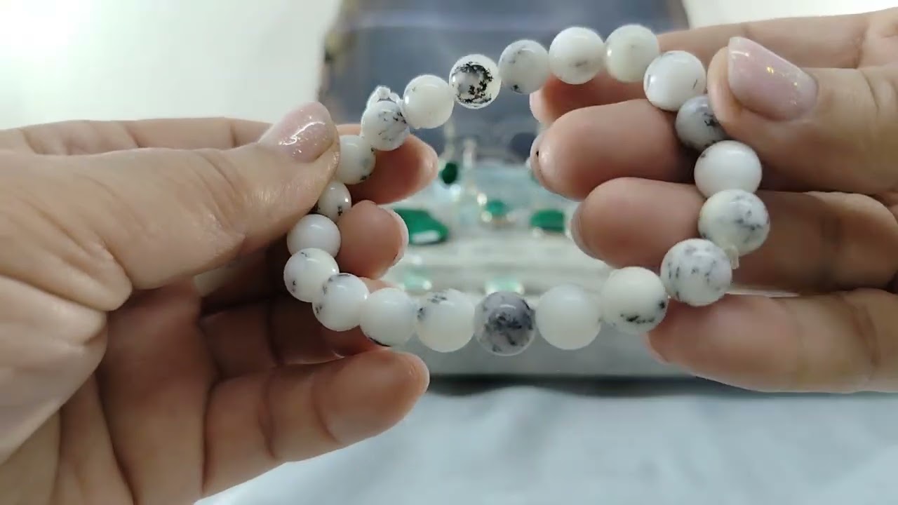 Украшения ручной работы и браслеты. +79233985264 