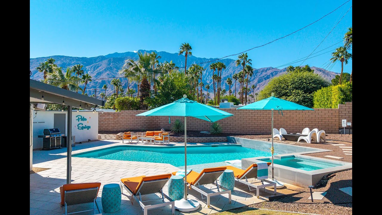 Alexander mid-century modern home for sale at 402 E Desert Willow Cir  in Palm Springs