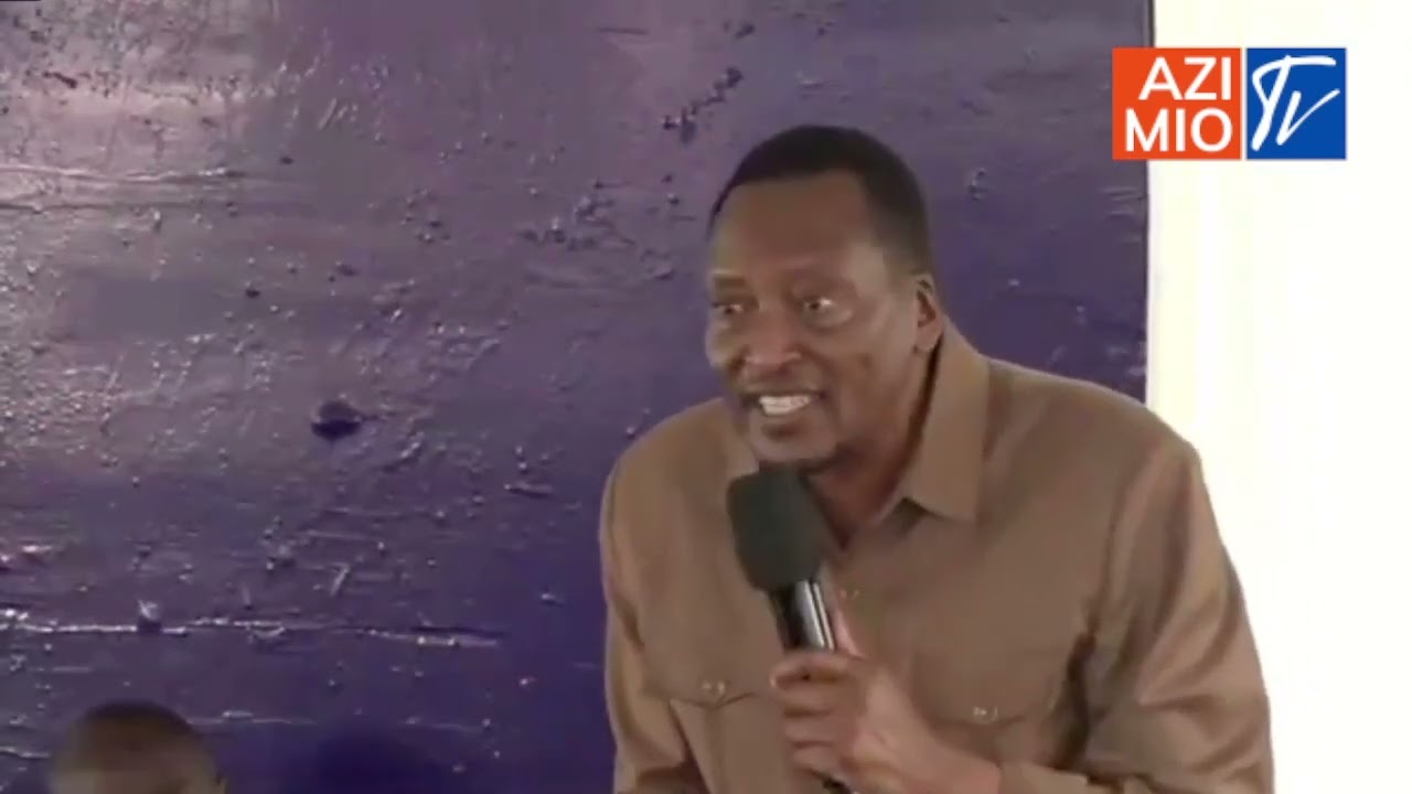 Sen. Onyonka DESTROYS Ruto, EXCITES CROWD with written message from MATIANG'I at DAP-K HQ launch