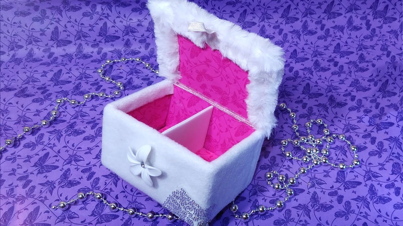 Easy DIY jewelry box with FALSE bottom.  Beautiful jewelry organizer - DIY gift for Christmas.