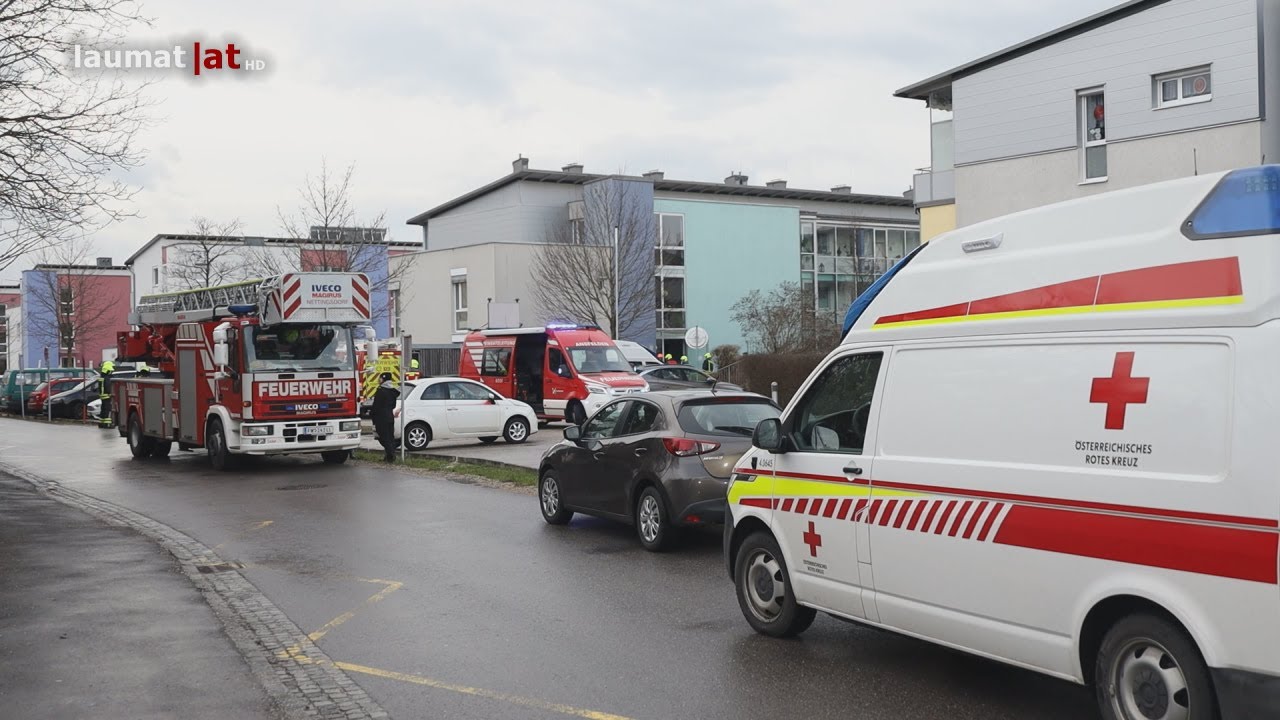 Versteckte Kochkunst: Angebranntes Kochgut sorgte für größeren Einsatz der Feuerwehr in Ansfelden