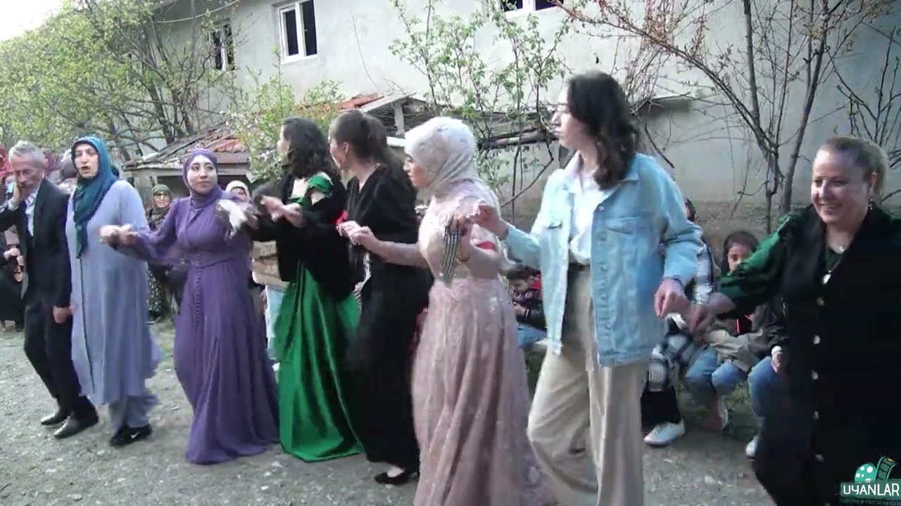 Esra & Mustafa ( Kız Evi ) -1