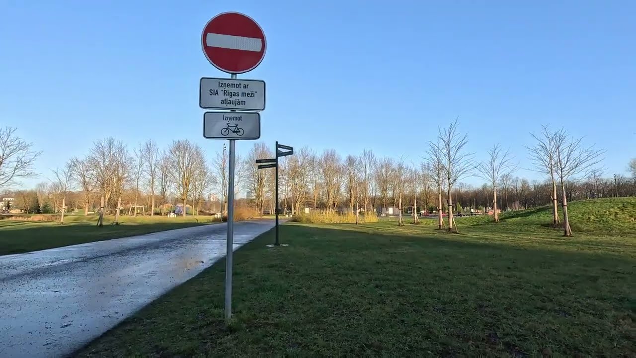 2 pastaiga gara 26  dec piekt Walking nature city sounds dynamic 4K camera