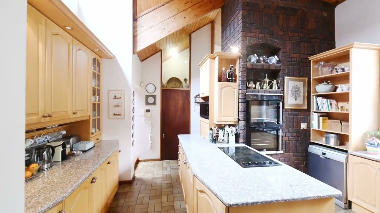 Spacious 5-Bedroom Family Haven with Separate Living Spaces & Landscaped Garden in Prime Welgemoed
