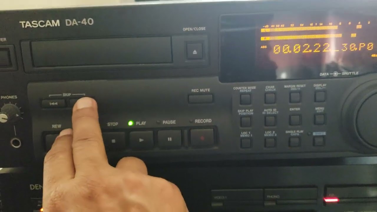 tascam DA-40 pro DAT Restored