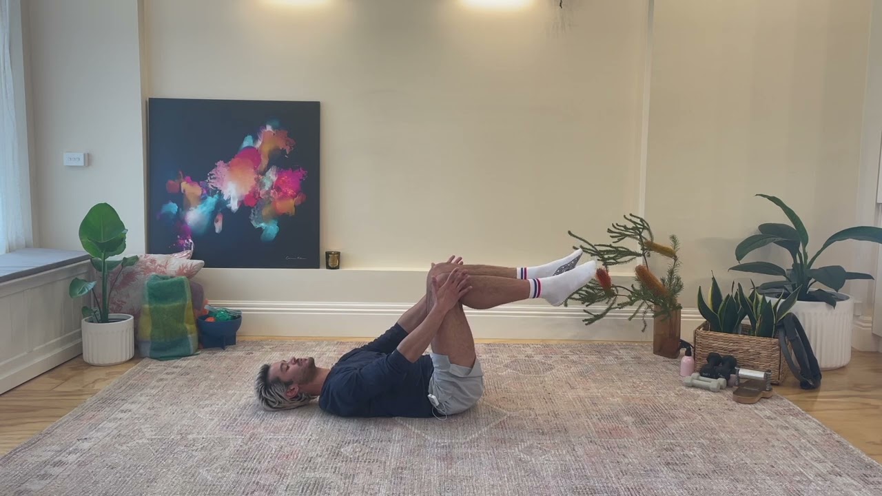 Pilates:  Pelvic mobility mat with Chris