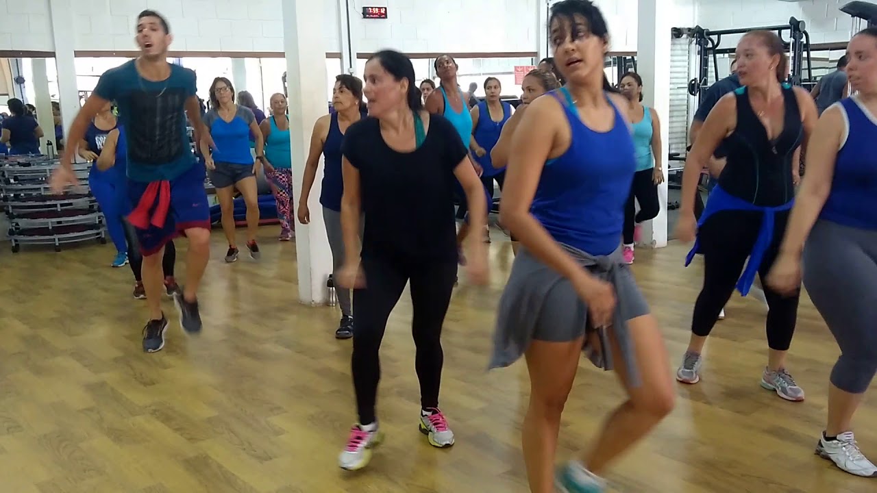 Sextas na Oxy . Novembro azul 💙 - MAYK PANCADÃO - TREME TREME ( COREOGRAFIA FITNNES OFICIAL )
