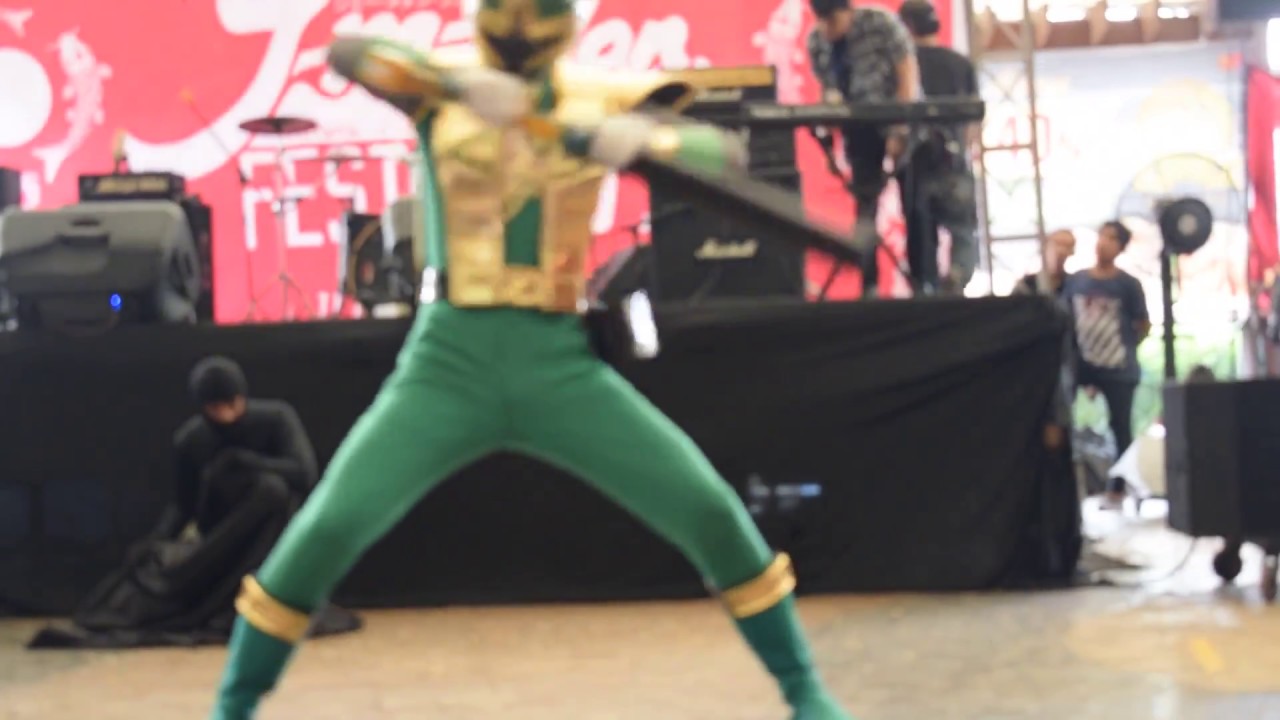 Shurikenger (Ninpu Sentai Hurricanger) Cosplay Perform