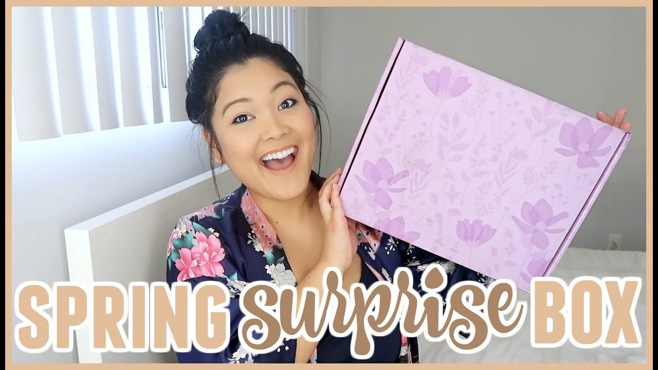 Erin Condren Seasonal Surprise Box SPRING 2020 UNBOXING