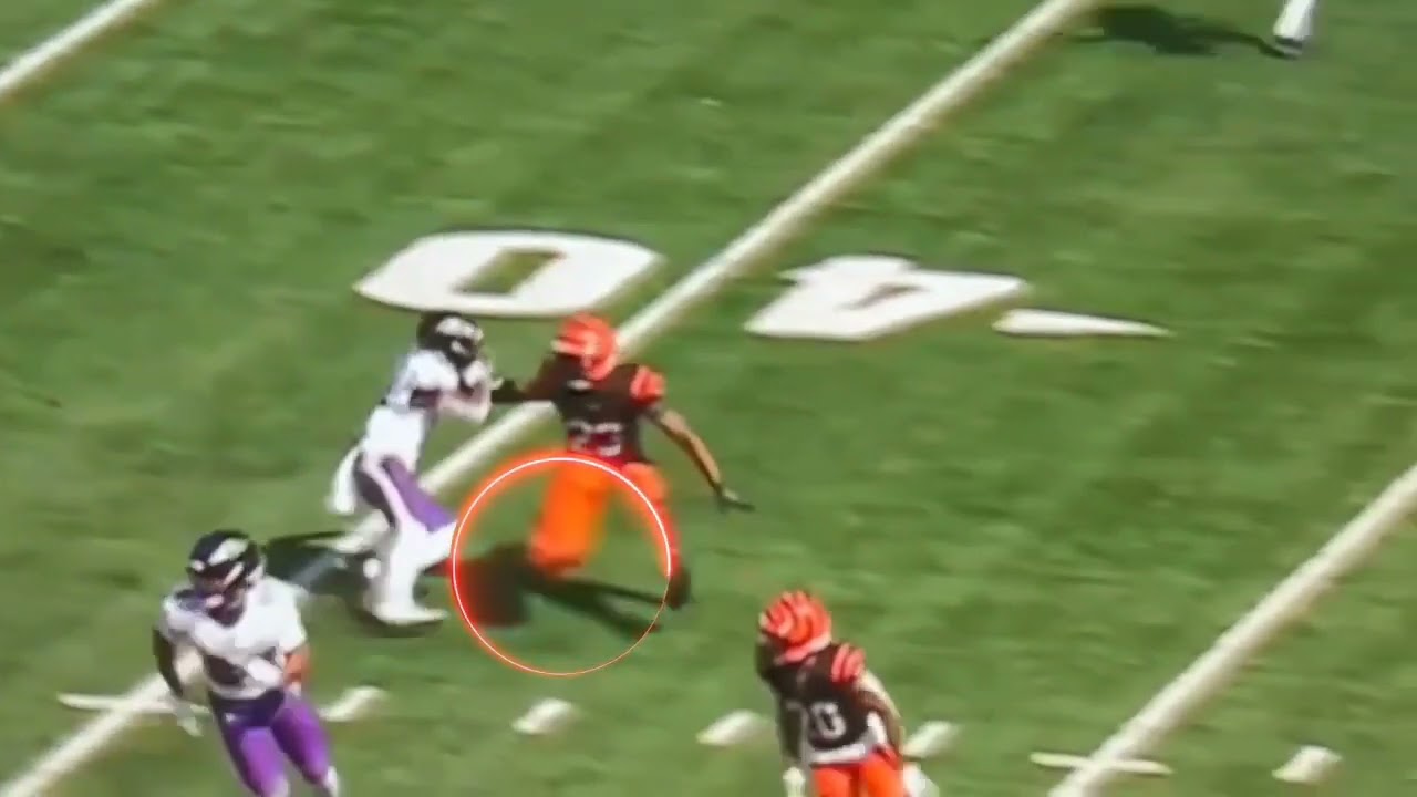 #DaxHill #Bengals With likely season ending knee injury Daxton Hill #nfl #shorts
