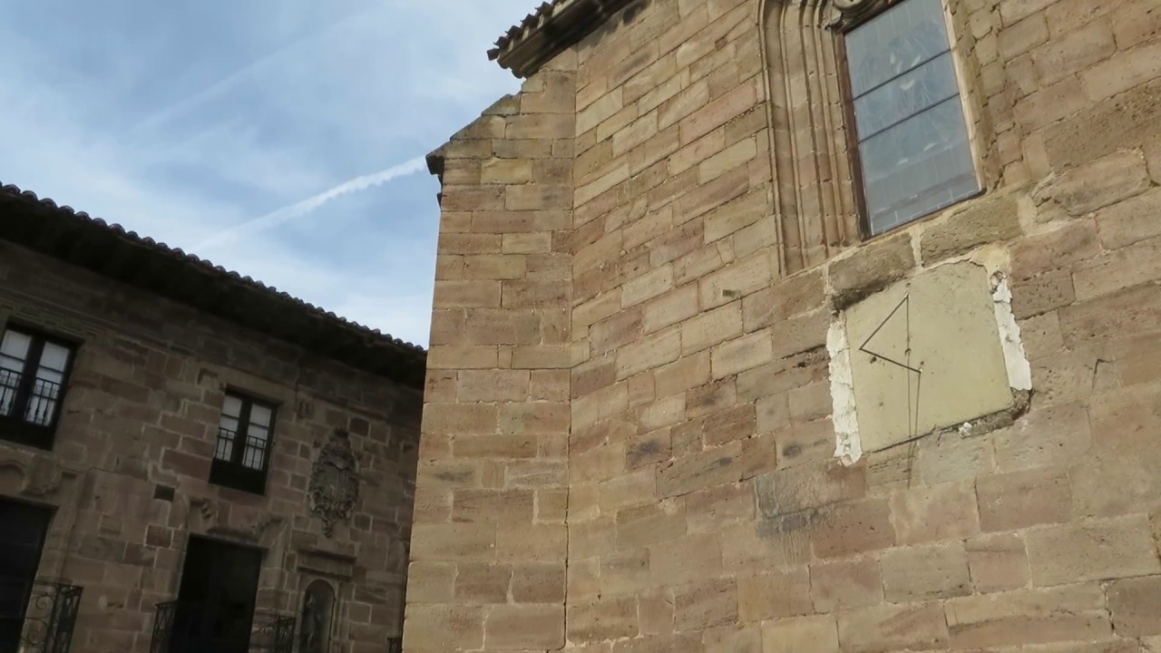 Ezcaray las Aleluyas. Billete volando por el portico. Semana Santa 2018. La Rioja