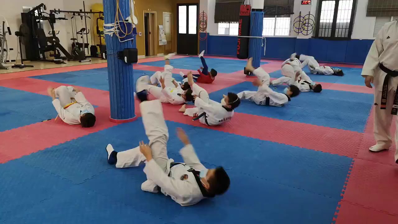 Taekwondo para niños. Escuela de Taekwondo Moi's Kim Do Umbrete