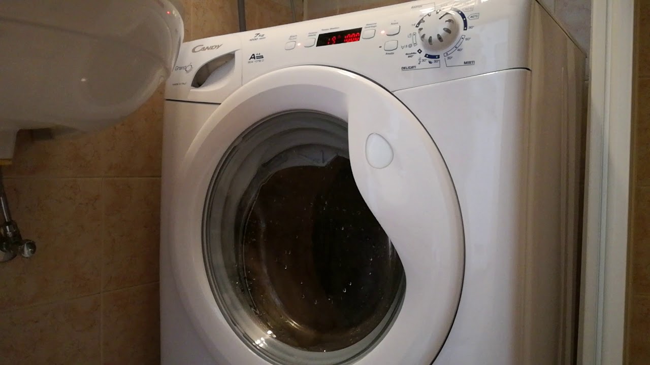 Lavatrice Candy Grandó comfort: Cotone 60°C, ultimo risciacquo e centrifuga finale a 1000 giri