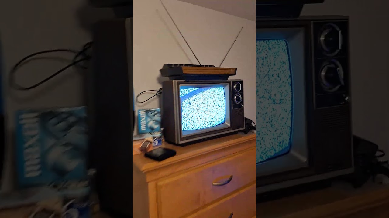 What an Analog TV sign off would look like.