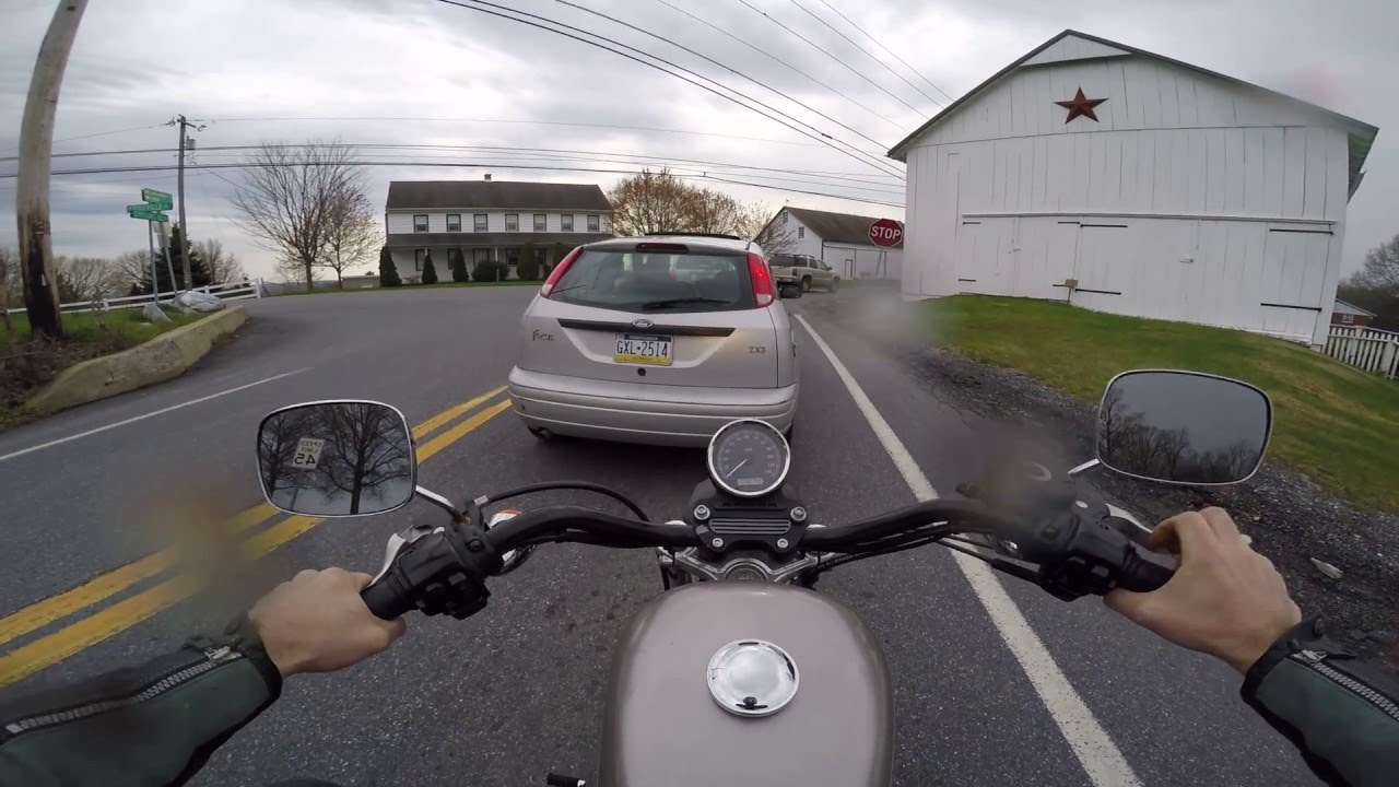 2007 Harley Davidson 883R Test Drive Review
