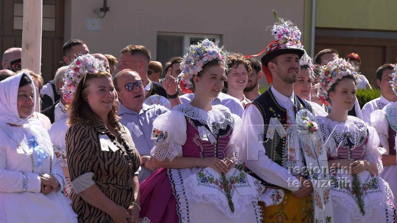 Přes 50 stárkovských párů se sešlo na Setkání stárků v Moravském Žižkově