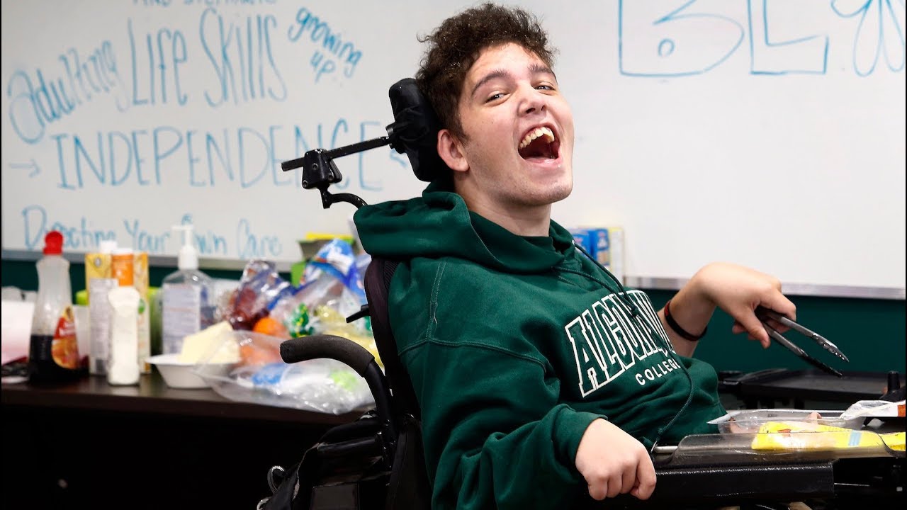 CHEO summer camp offers young adults with disabilities a crash course in independent living