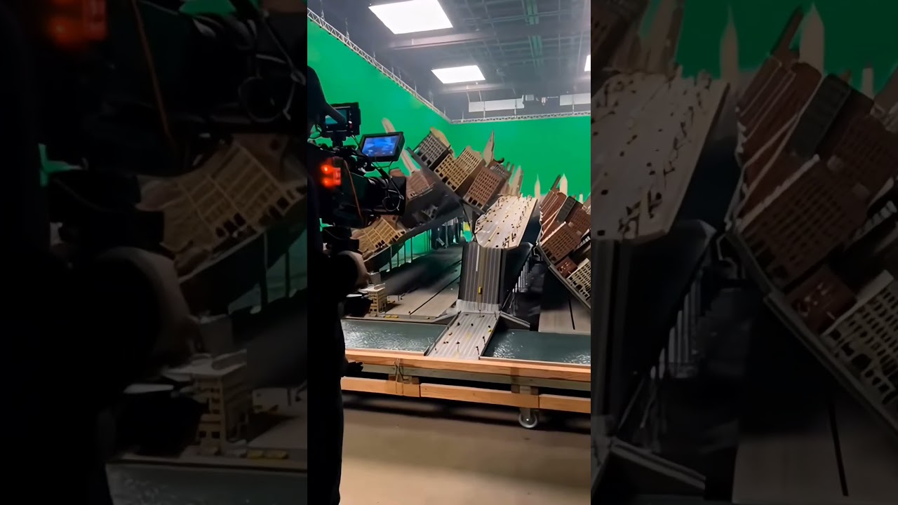 Maket Set Behind the Scenes of a Dream Where the City Defies Gravity