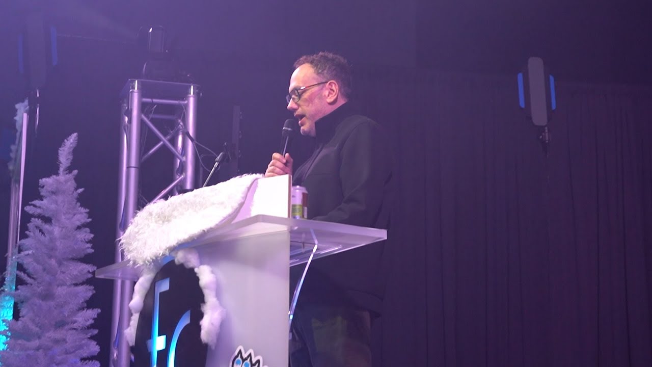 Josh Spiegel reads listener submitted roasts of Kirk McEwen at the 2026 Polar Comedy Show
