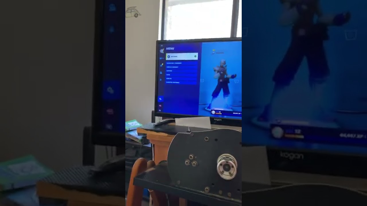 Who to change screen size on Fortnite